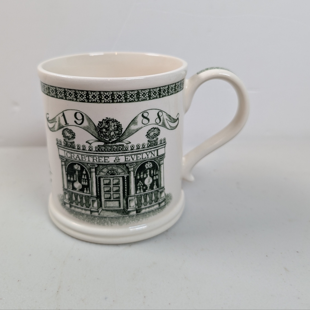 Crabtree & Evelyn Vintage Green & White Mug Mason's Ironstone